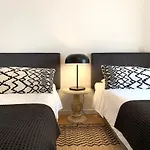Mm1 Central Lisbon With Castle View And Free Parking!