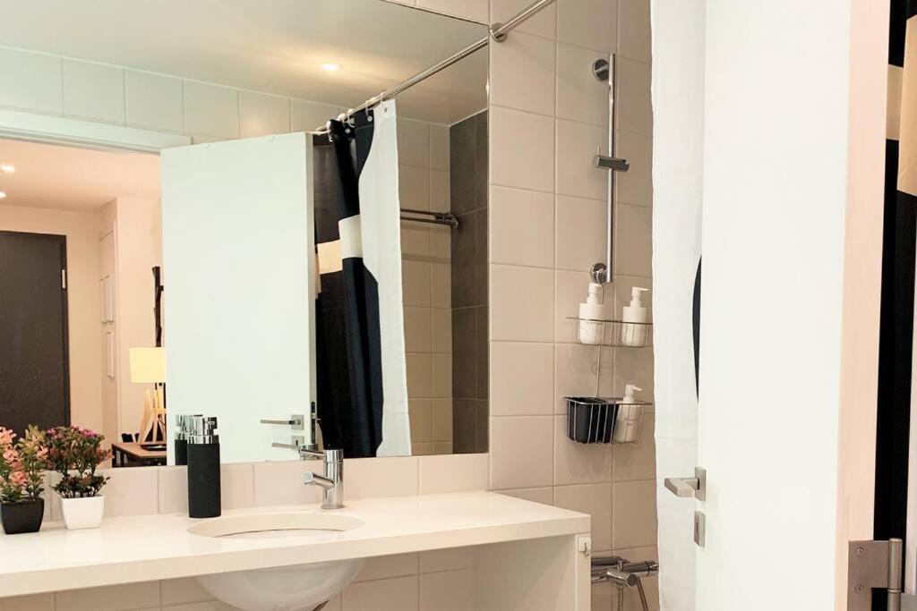 Mm1 Baixa/rossio * Castle View * Free Parking! Apartamento *