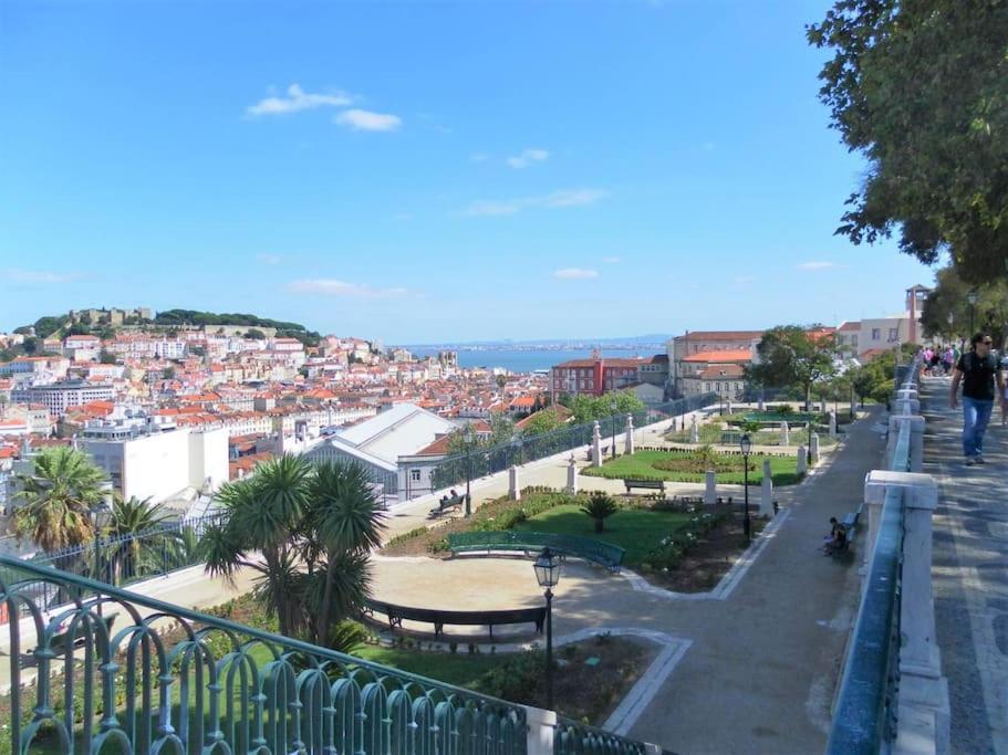 Mm1 Baixa/rossio * Castle View * Free Parking! Apartamento