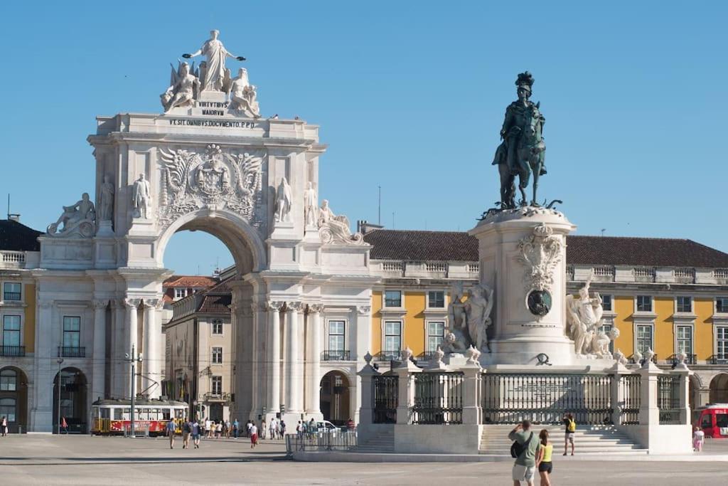 Apartamento Mm1 Baixa/rossio * Castle View * Free Parking! *